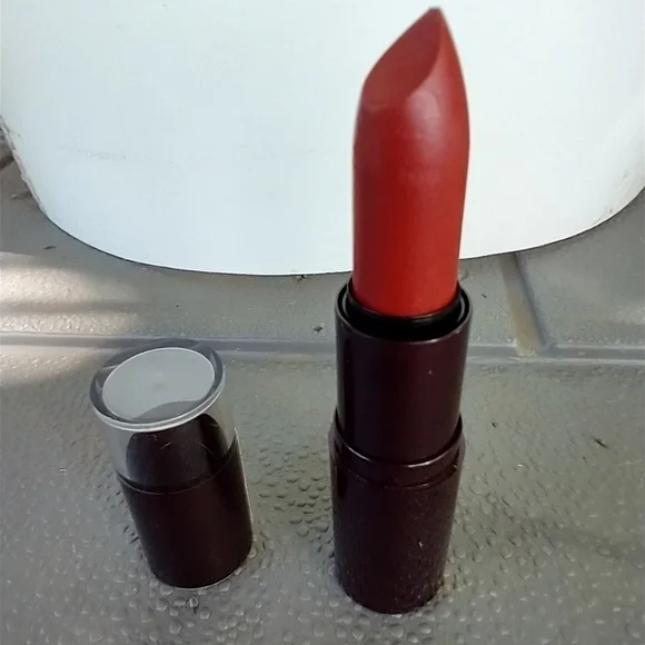 Mineral power by Maybelline 400 ruby lipstick.