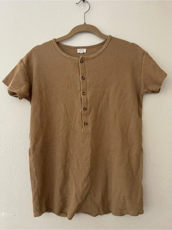 Kids Short-Sleeve Waffle Henley One-Piece — Tan