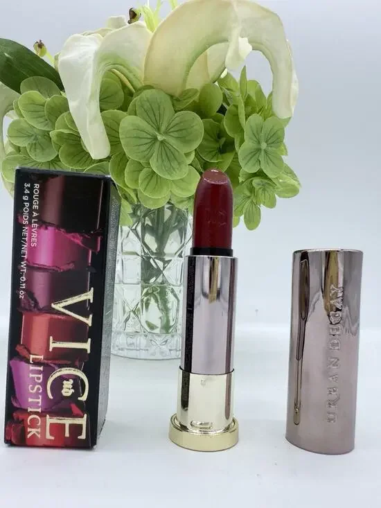 Urban Decay VICE Lipstick Shade LOVE DRUNK Comfort Matte .11oz / 3.4g
