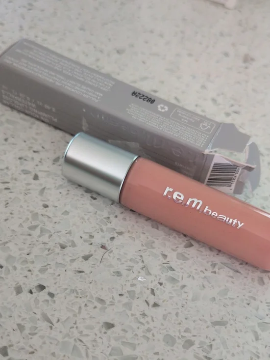 R.e.m. Beauty Plumping Lip Glass Nude Pink Waterfalls  Liquid Lipstick