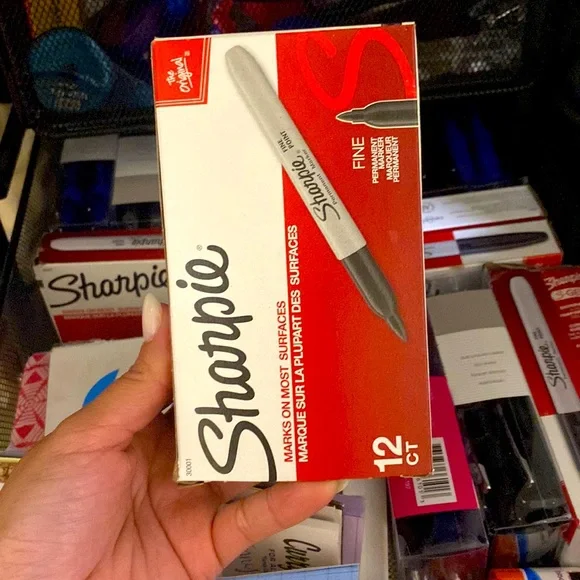 Sharpie permanent marker