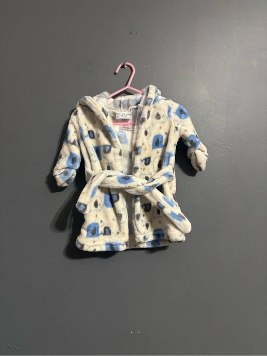 Duck Duck Goose Baby Hooded Fleece Robe Elephant Animal Print 0-9 Months