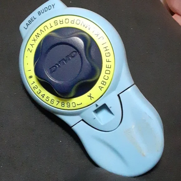 Dymo Label Buddy Embossing Label Maker Classic