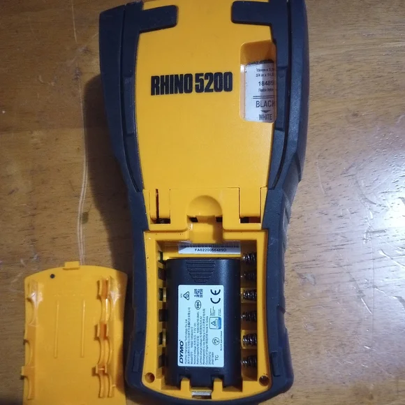 DYMO Rhino 5200 Industrial Label Maker meets key ANSI and TIA/EIA 606-A label