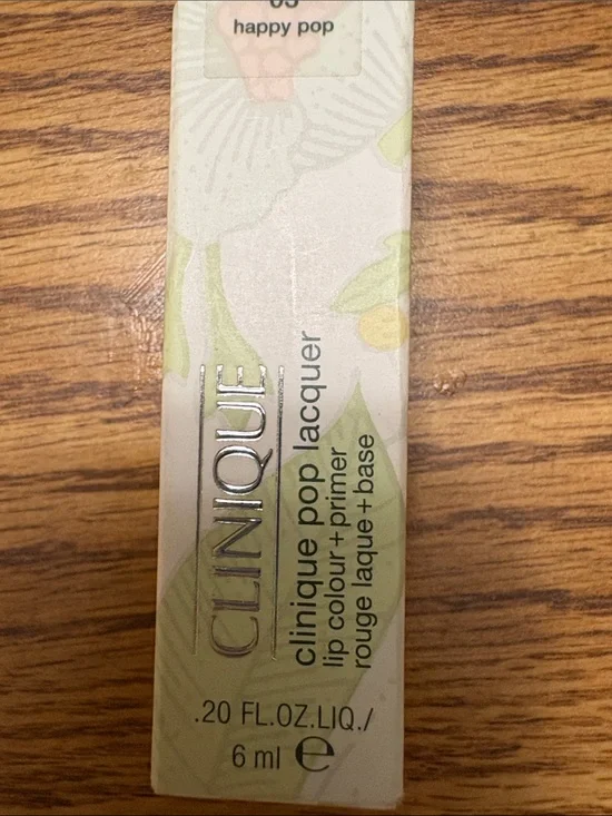 Clinique Pop Lacquer Lip Colour + Primer in Happy Pop (peachy pink)
