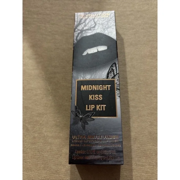 REVOLUTION MIDNIGHT KISS LIP KIT ULTRA MATTE Finish Contour KIT BLACK UB14 Liner