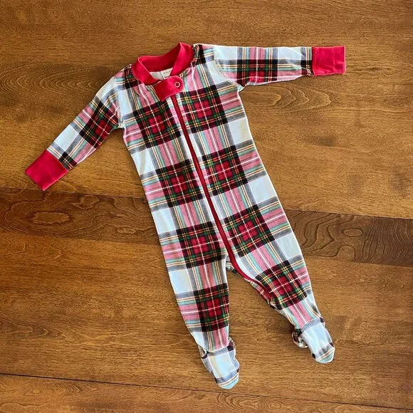 Hanna Andersson festive plaid pajamas 60