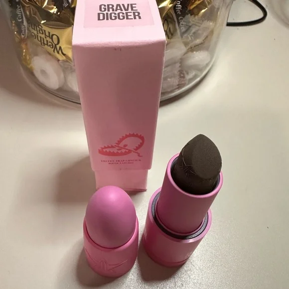 Grave Digger Jeffree Star Velvet Trap Lipstick