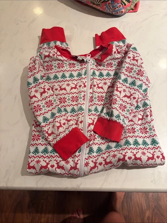 Babeeni Red & Green Holiday Reindeer Zip-Up Pajama