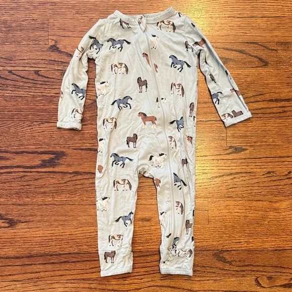 Kyte baby footless zipper romper horses 18-24 month