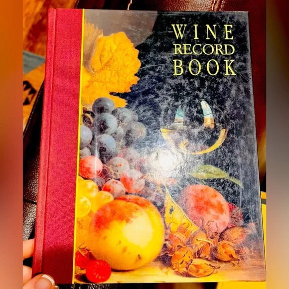 💜NEW Wine Record Book