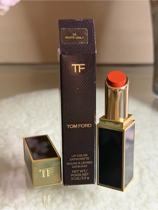 93 Invite Only-TOM FORD SATIN MATTE