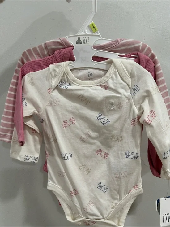 GAP Cream Logo Bodysuit with Pink Layered Tops