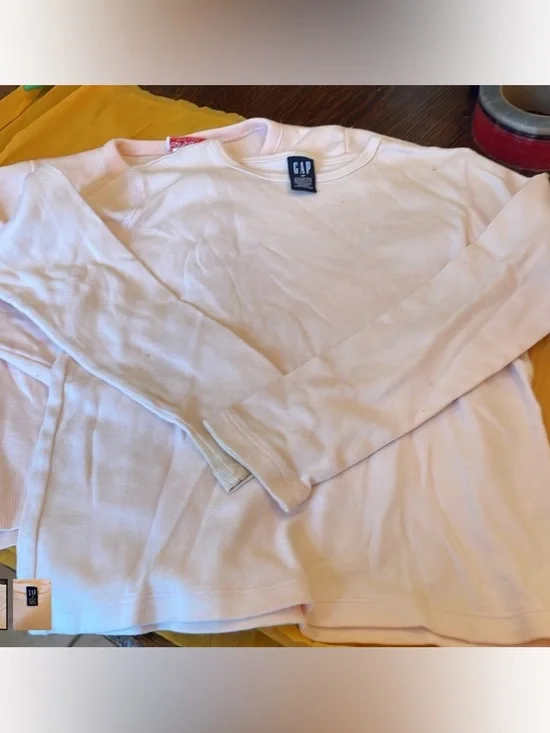 GAP Women's Pale Pink Crewneck Sweater