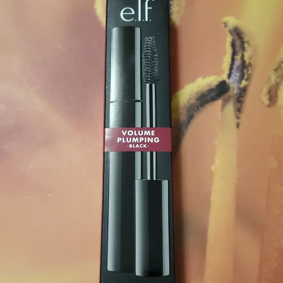 ELF Volume Plumping Mascera