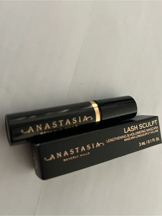 Anastasia Beverly Hills Lash Sculpt Mascara - Black with Gold Accents