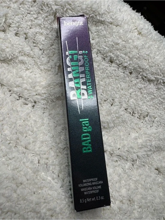 Benefit BADgal BANG! Packaging in Black with Green Accents