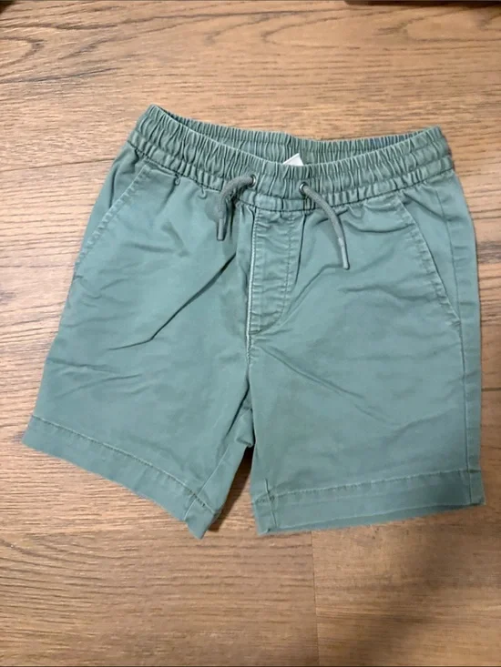 GAP boys' green pull-on shorts