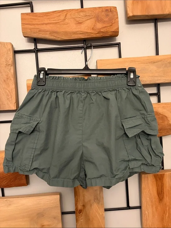 GAP Olive Cargo Utility Shorts