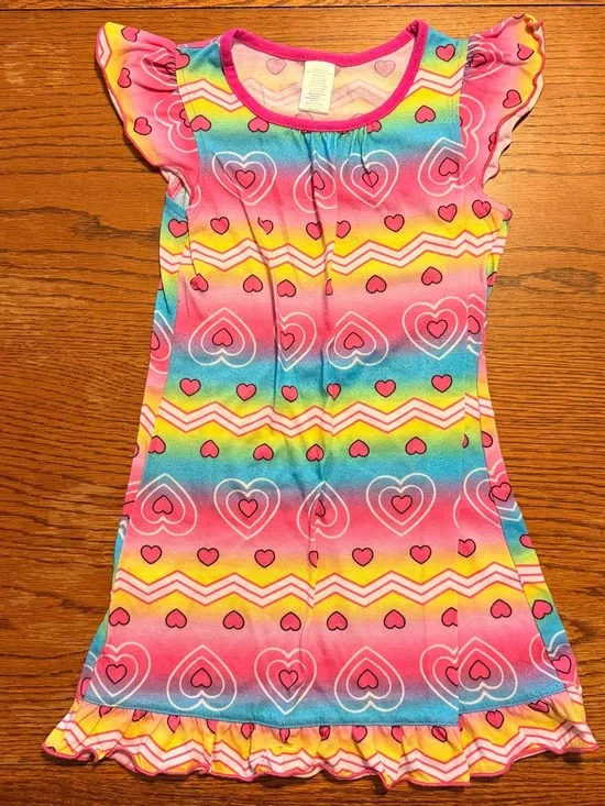 Girls Sleepwear Gown Size S 6 6X Hearts