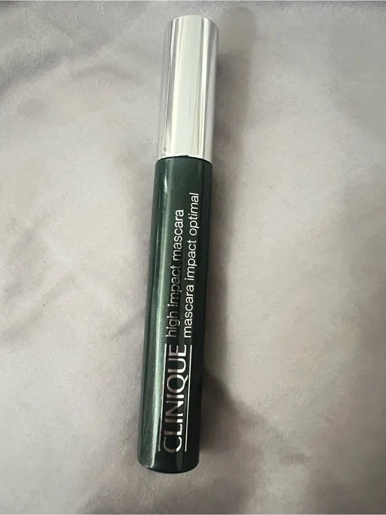 Clinique High Impact Mascara — Forest Green Tube