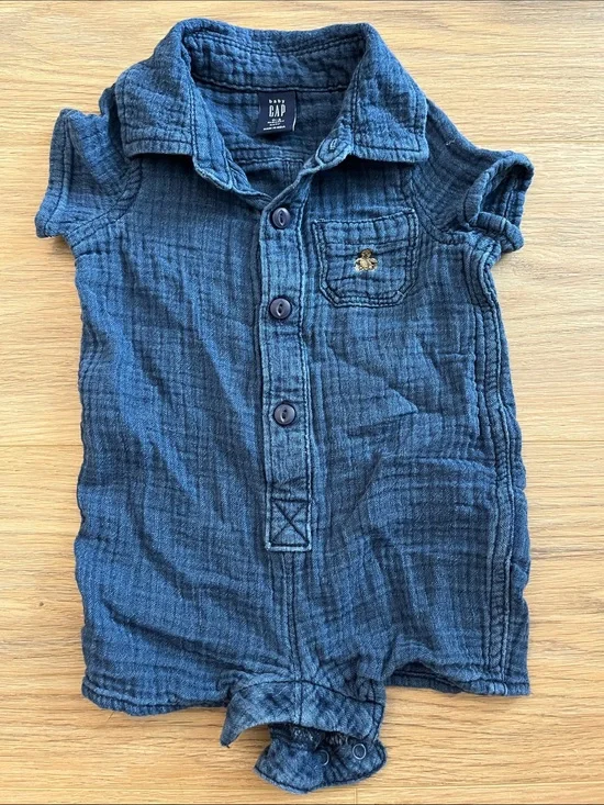 GAP Navy Blue Gauze Button Romper with Teddy Bear 🧸 Pocket Embroidery