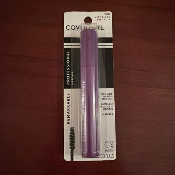 COVERGIRL Professional Remarkable Mascara, #200 Very Black,0.3 oz.New in Package