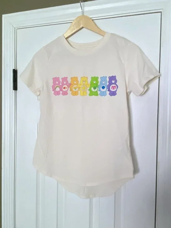 Care Bears - Ivory Rainbow Bears Graphic T-Shirt - Kids Size M (7/9)