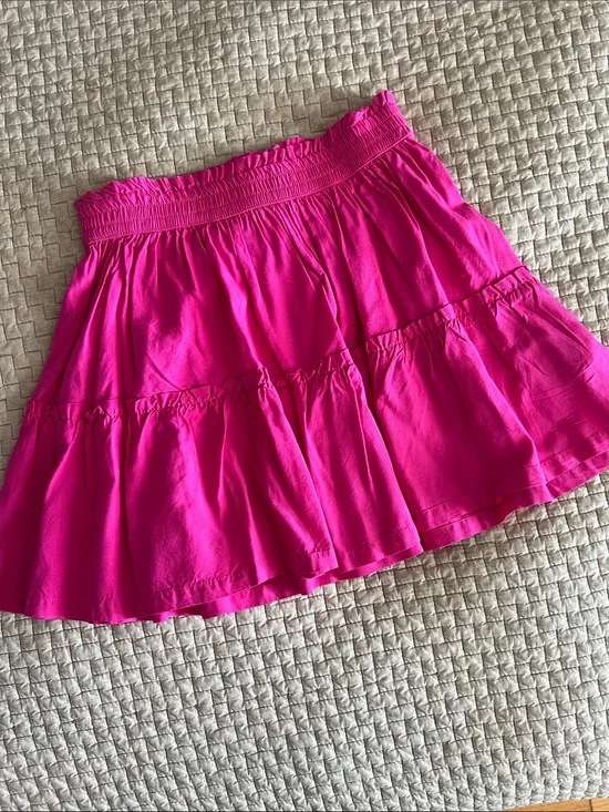 Girl’s Gap skirt. Like new! Size M
