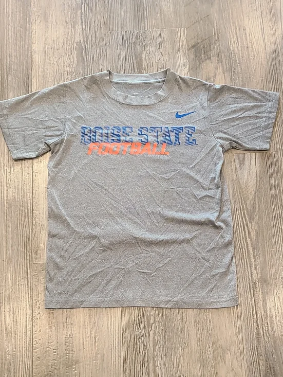 Nike Gray Tee w/Blue Boise State & Orange Football Print Dri-Fit T-Shirt Small