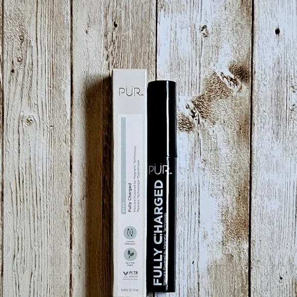 NIB PUR Fully Charged Lengthening Mascara Powered  Magnetic Technology