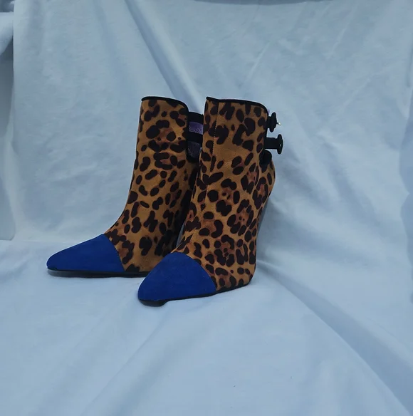 Shoe Dazzle Leopard Print Ankle Booties with Blue Toe Cap