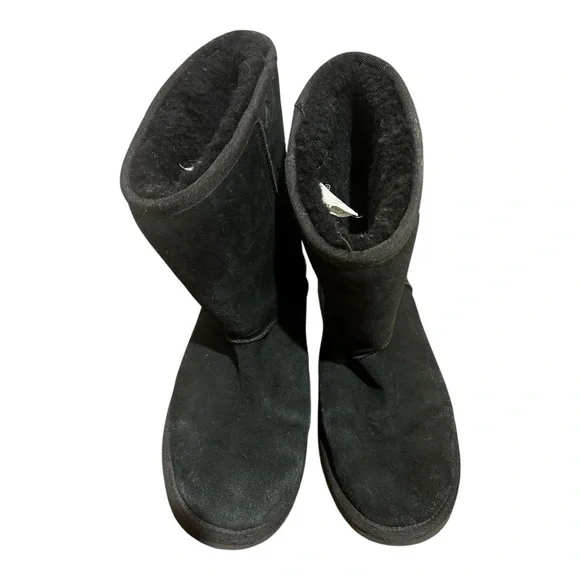 KOOLABURRA BY UGG boots 👢