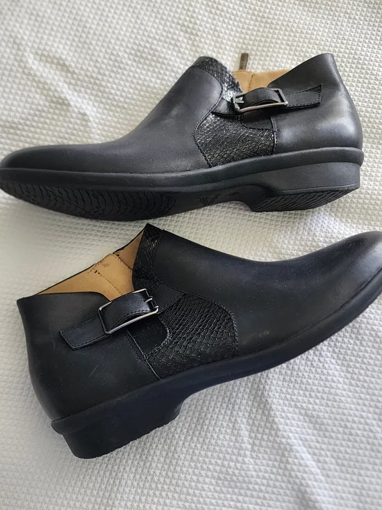 Dansko black leather ankle Boots with side buckle and textured panel