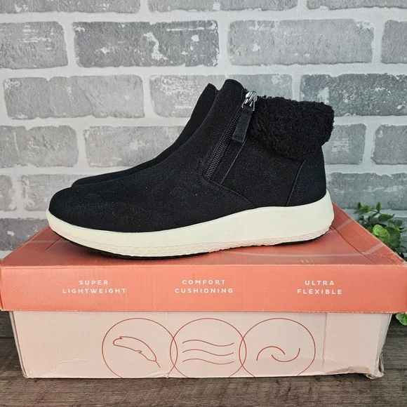Easy Spirit SEELIN3‎ Faux Fur Lined Zip Ankle Boots Black Comfort Shoes 9.5M NIB