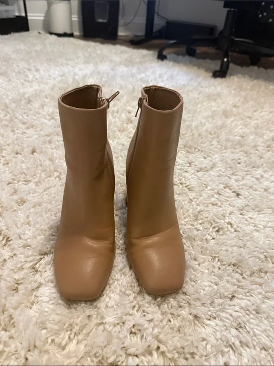 Dolce Vita Tan Block-Heel Ankle Boots