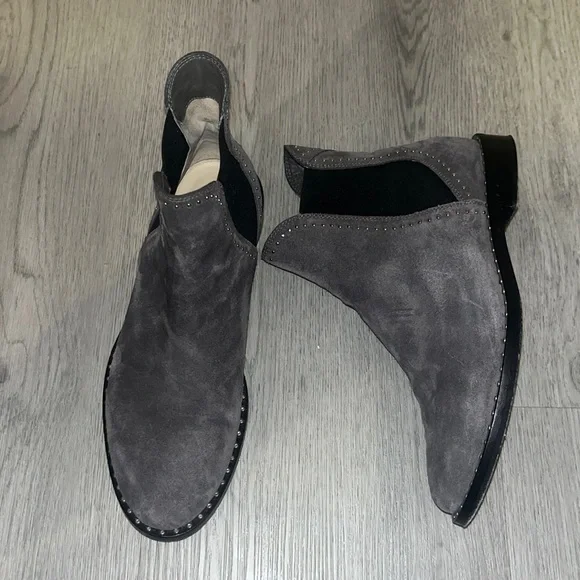 Authentic JIMMY CHOO MERRIL FLAT' SLIP-ON ANKLE BOOTS
