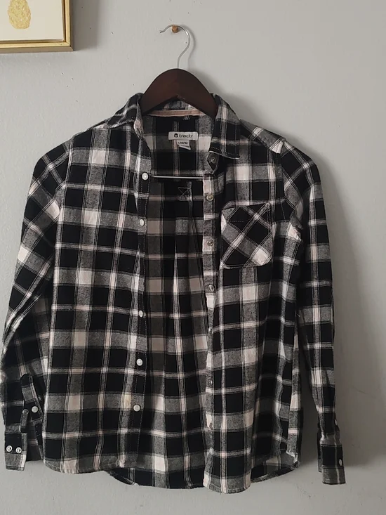 Tractr Black and White Plaid Button-Down Shirt