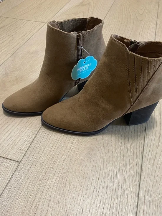 LC Lauren Conrad Tan Suede Ankle Booties with Block Heel 3inch