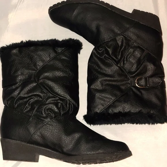 Cold Remedy Snow Boots Ankle Booties Lug Sole Lined Vintage sz 10 Black