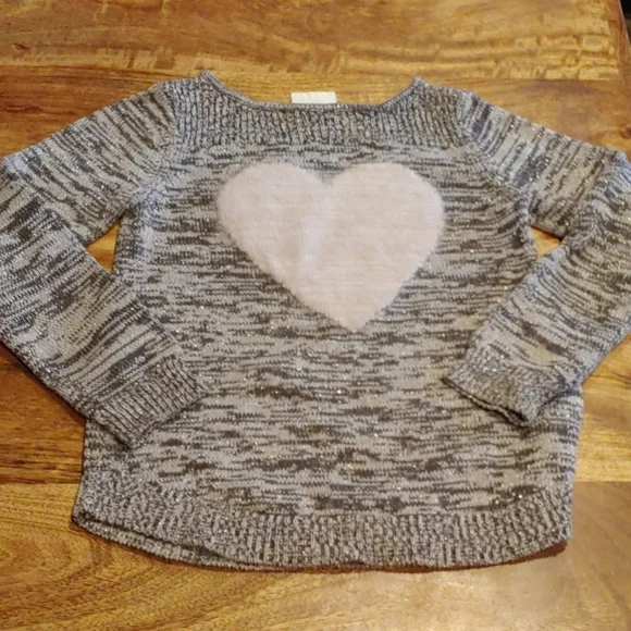 Crazy 8s Heart Sweater size 5/6