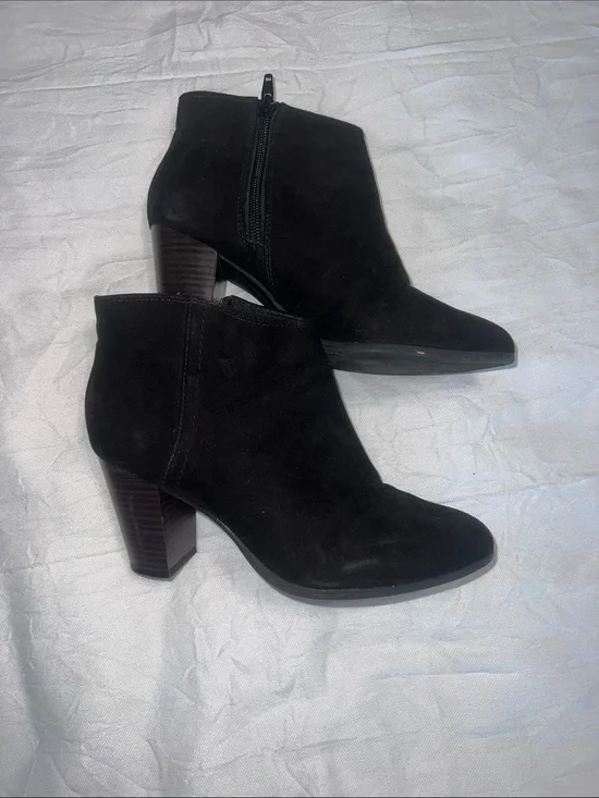 Old Navy Black Suede Ankle Boots with Stacked Heel
