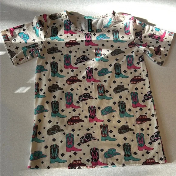 Sterling Kreek Kids Western Boot Print‎ T-Shirt Size Large NWOT Coastal Cowgirl