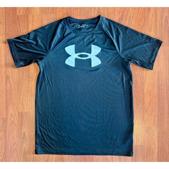 Under Armour Boys Youth XL Black Big Logo Tech Tee HeatGear Shirt Loose Fit