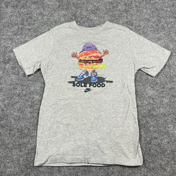 Nike‎ T-Shirt Boys L Heather Grey Cotton Sole Food Graphic Short Sleeve Pullover