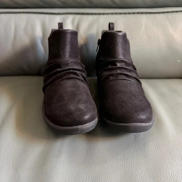 Clarks Cloudsteppers Sillian 2.0 High Black Ruched Ankle Booties Womens 8.5 M