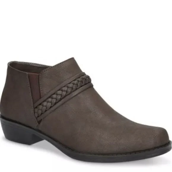 Easy Street Jalia Bootie