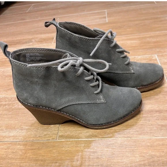 White Mountain Lambert Grey Suede Wedge Booties Lace Up Ankle Boots Womens‎ 8M