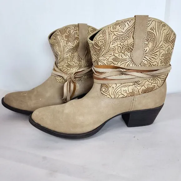 DINGO Brown Suede‎ Booties Women's Size 8.5 southwest ankle boots strap western
