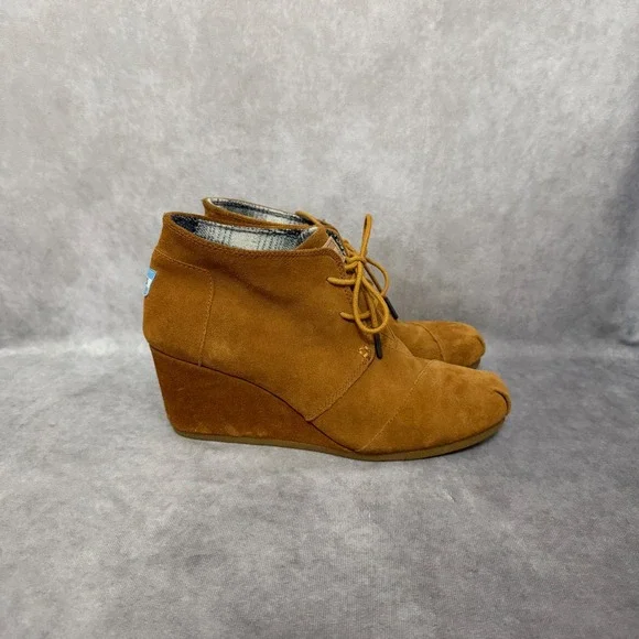 TOMS Desert Wedge Booties Womens Size 10 Brown‎ Suede Lace Up Chukka Ankle Boots